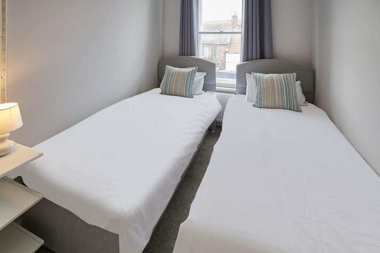 Host & Stay - The Runswick At Brunswick Holiday Apartments วิทบี ภายนอก รูปภาพ